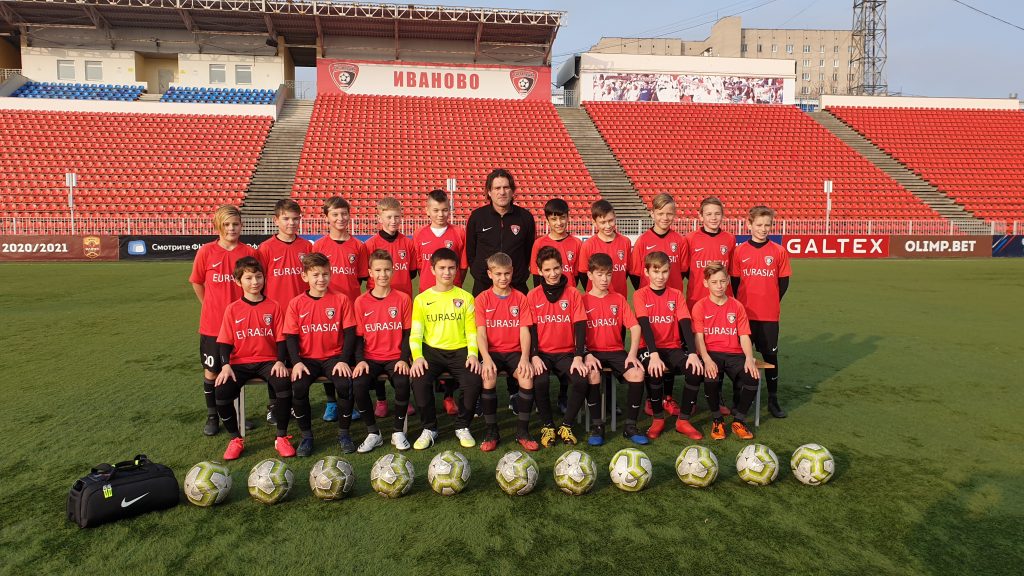 Изображение 29.10.20 на стадионе «Текстильщик» в г.Иваново прошла фотосессия команды Текстильщик-2008