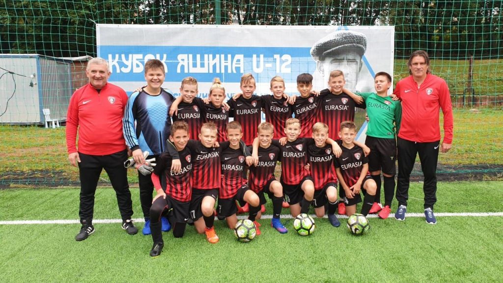 Изображение Команда ТЕКСТИЛЬЩИК-2008 из г.Иваново, в упорной борьбе заняла 4 место на Всероссийском турнире «Кубка Льва Яшина»